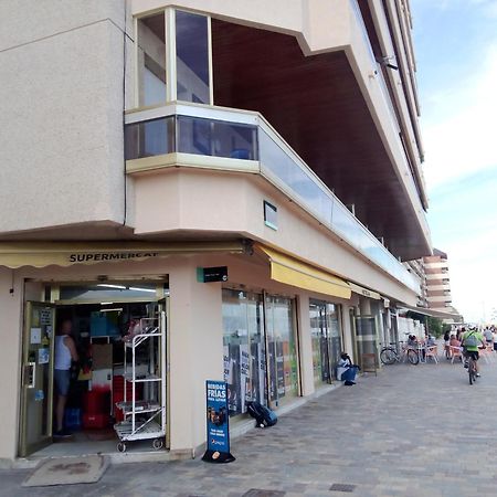 Acogedor Y Amplio Apartamento Familiar A Pie De Playa Калафел Екстериор снимка