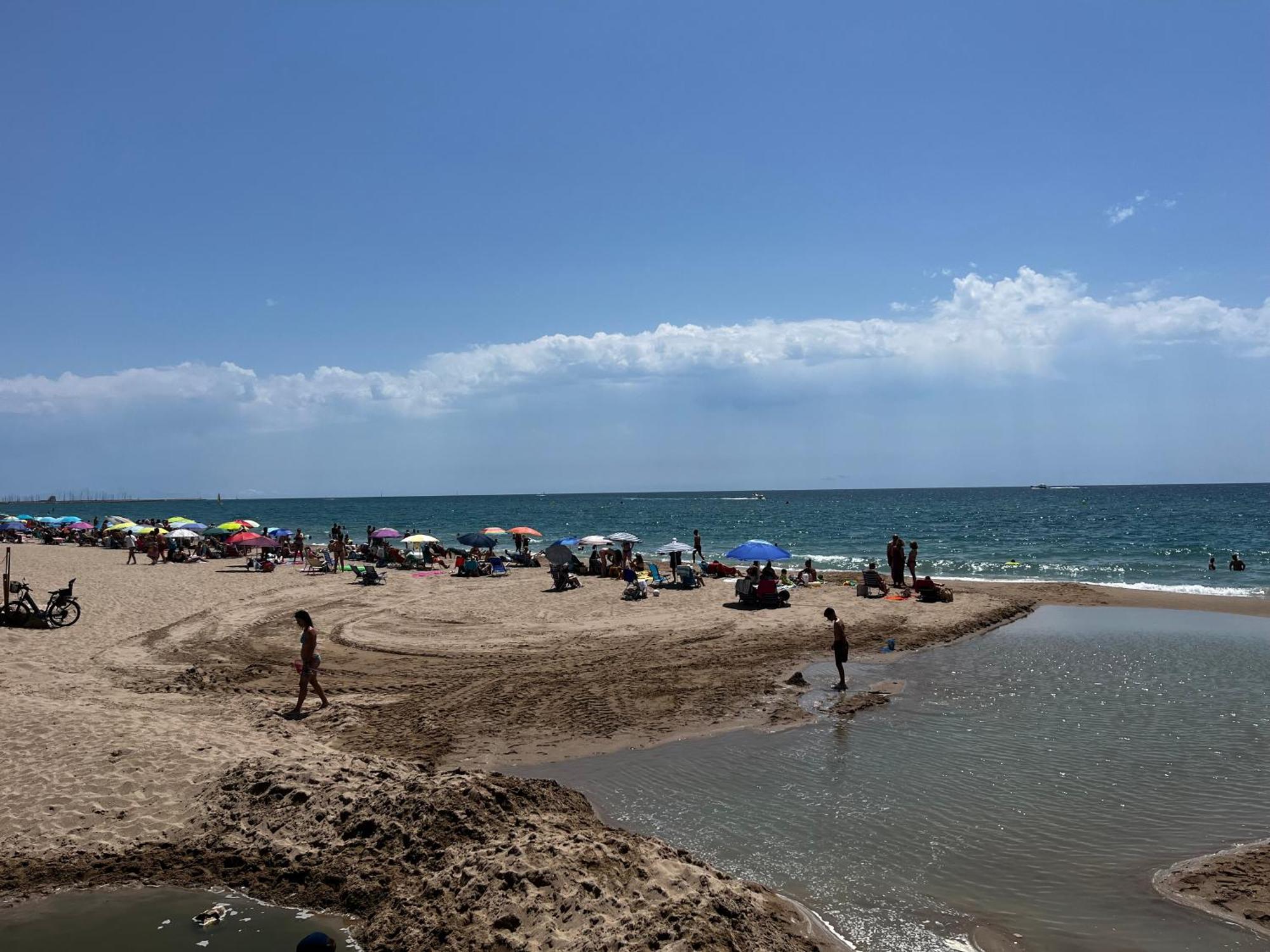 Acogedor Y Amplio Apartamento Familiar A Pie De Playa Калафел Екстериор снимка